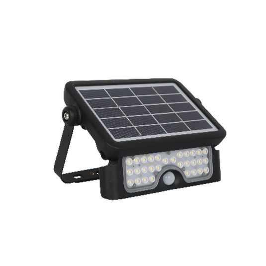 5W LEADPAD solar-powered flood light with motion sensor and 500 lumens